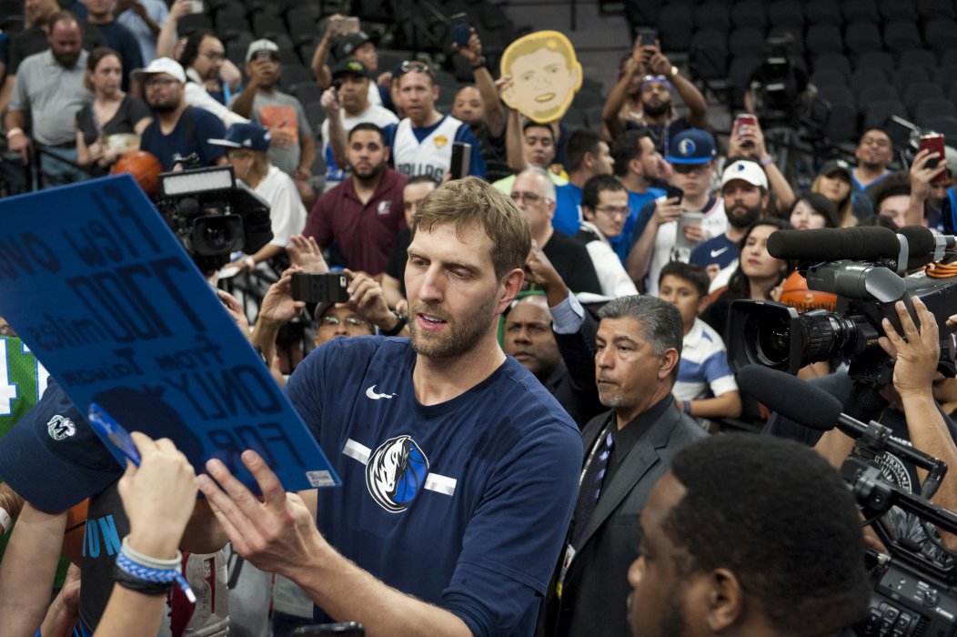 Dirk Nowitzki vor dem letzen Heimspiel seiner Karriere