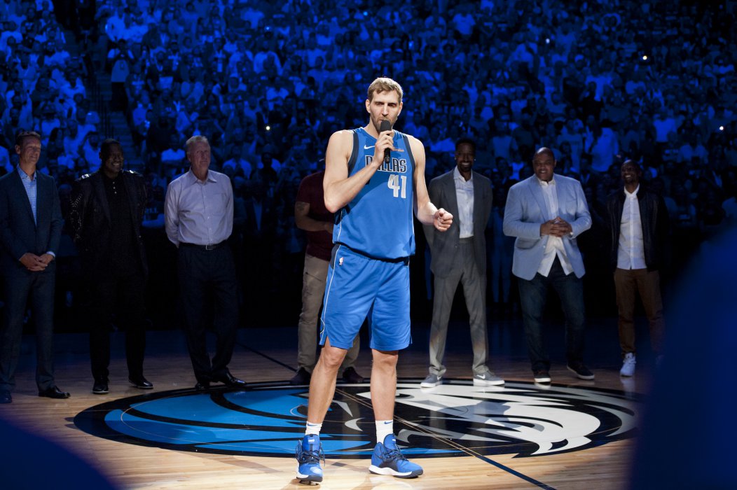 Dirk Nowitzki vor dem letzen Heimspiel seiner Karriere