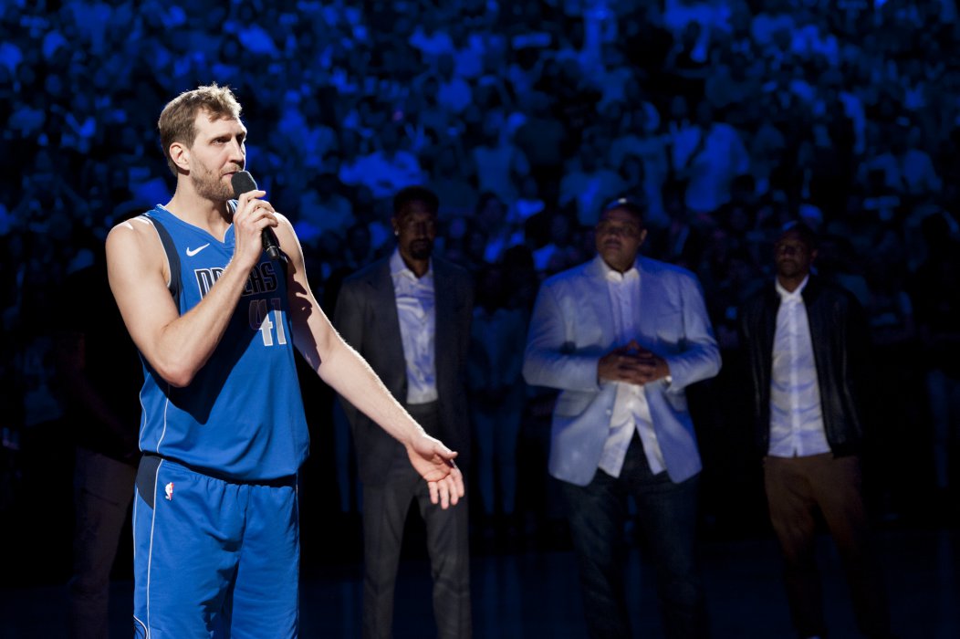 Dirk Nowitzki vor dem letzen Heimspiel seiner Karriere